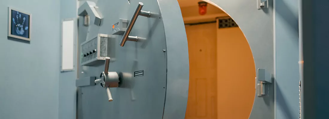 Vault and Safe locksmith services in St. Cloud, FL